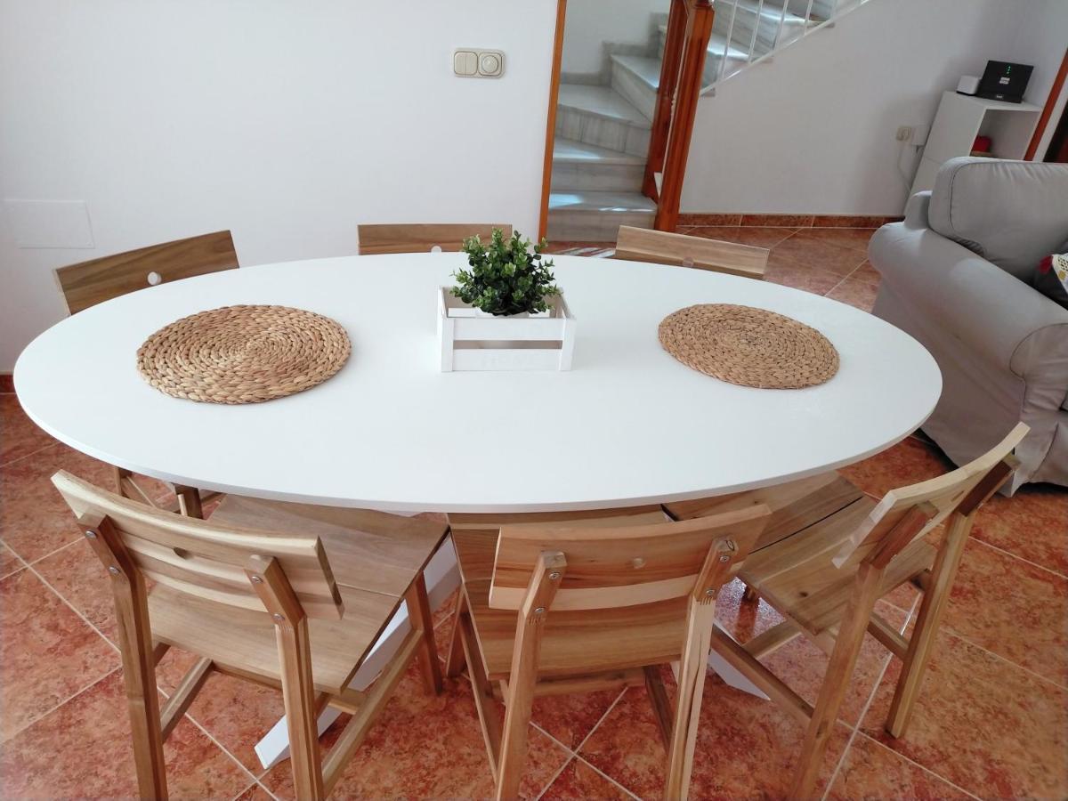 Casa Playa, Terraza Y Garaje Apartment Нерха Екстериор снимка