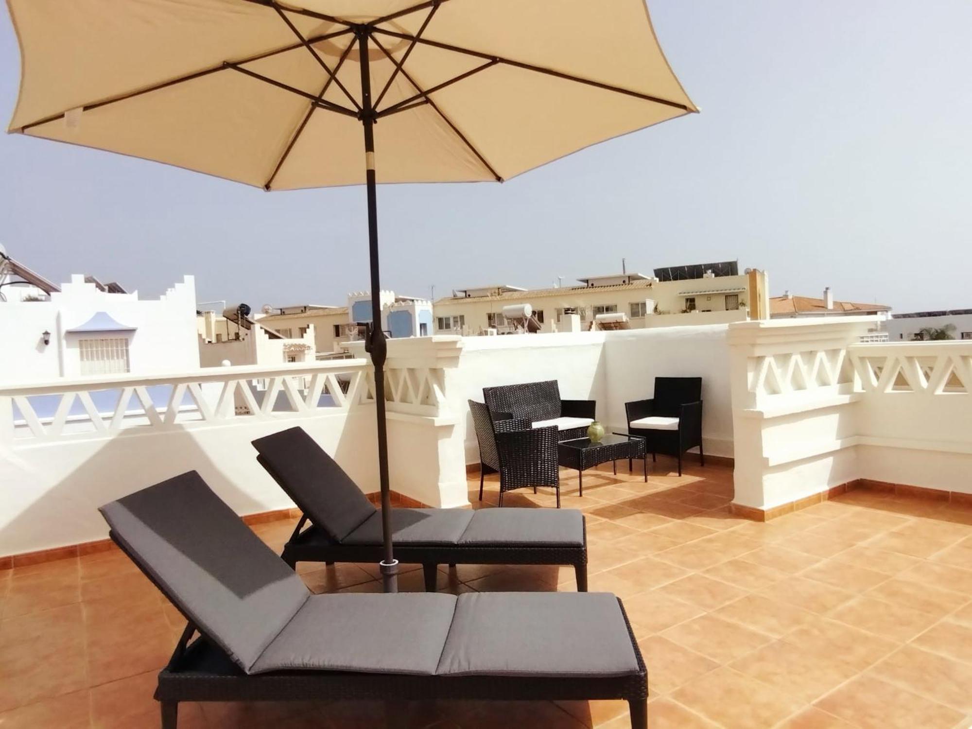 Casa Playa, Terraza Y Garaje Apartment Нерха Екстериор снимка